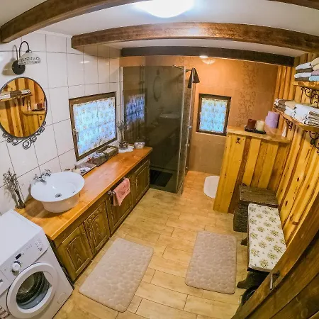 Pocitniska Hisa Koca Dobnik Chata