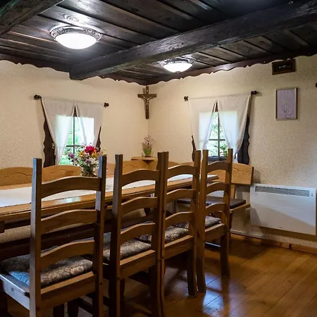 Pocitniska Hisa Koca Dobnik Lodge *