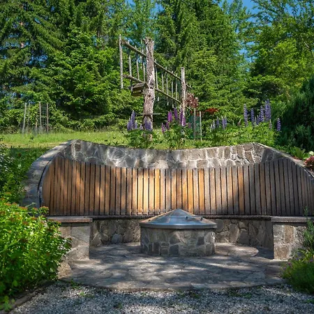 Pocitniska Hisa Koca Dobnik Chata