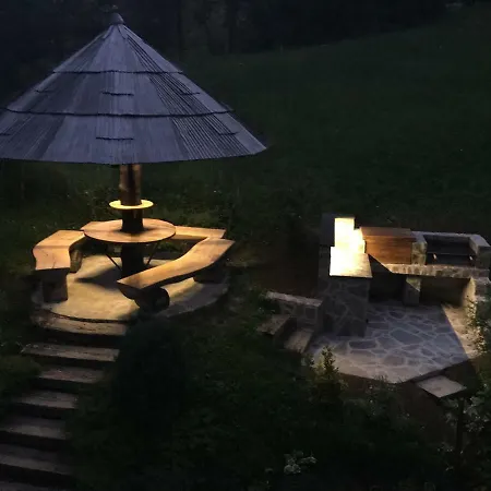 Lodge Pocitniska Hisa Koca Dobnik