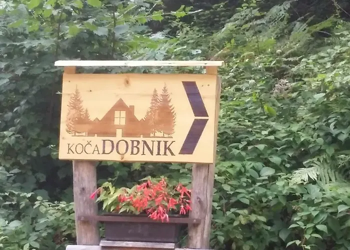 Pocitniska Hisa Koca Dobnik 롯지 Lovrenc na Pohorju