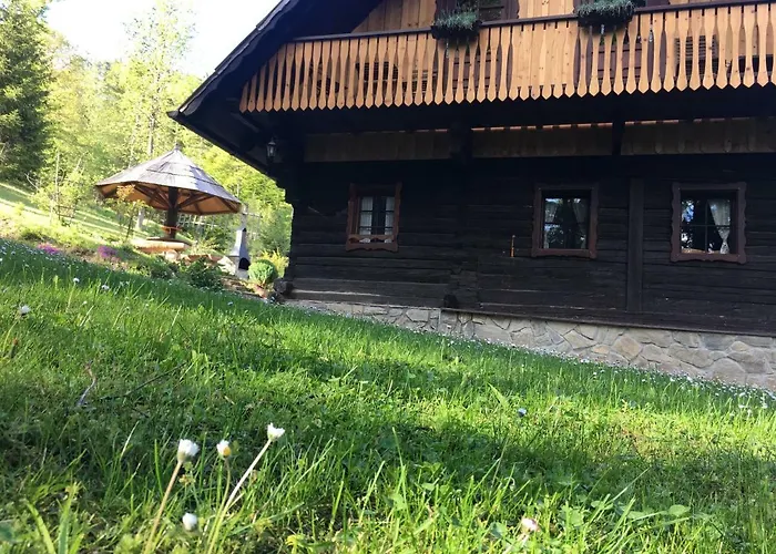 Pocitniska Hisa Koca Dobnik 롯지